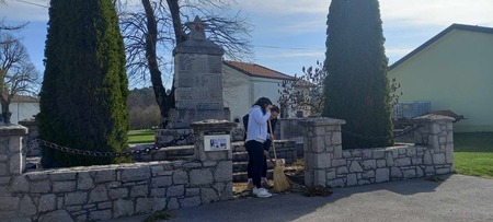 a9df4960d5724af990c10f675ab9ad44 (1)